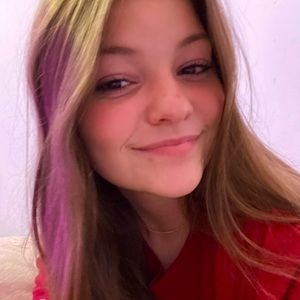 Meet your Posher, Evie